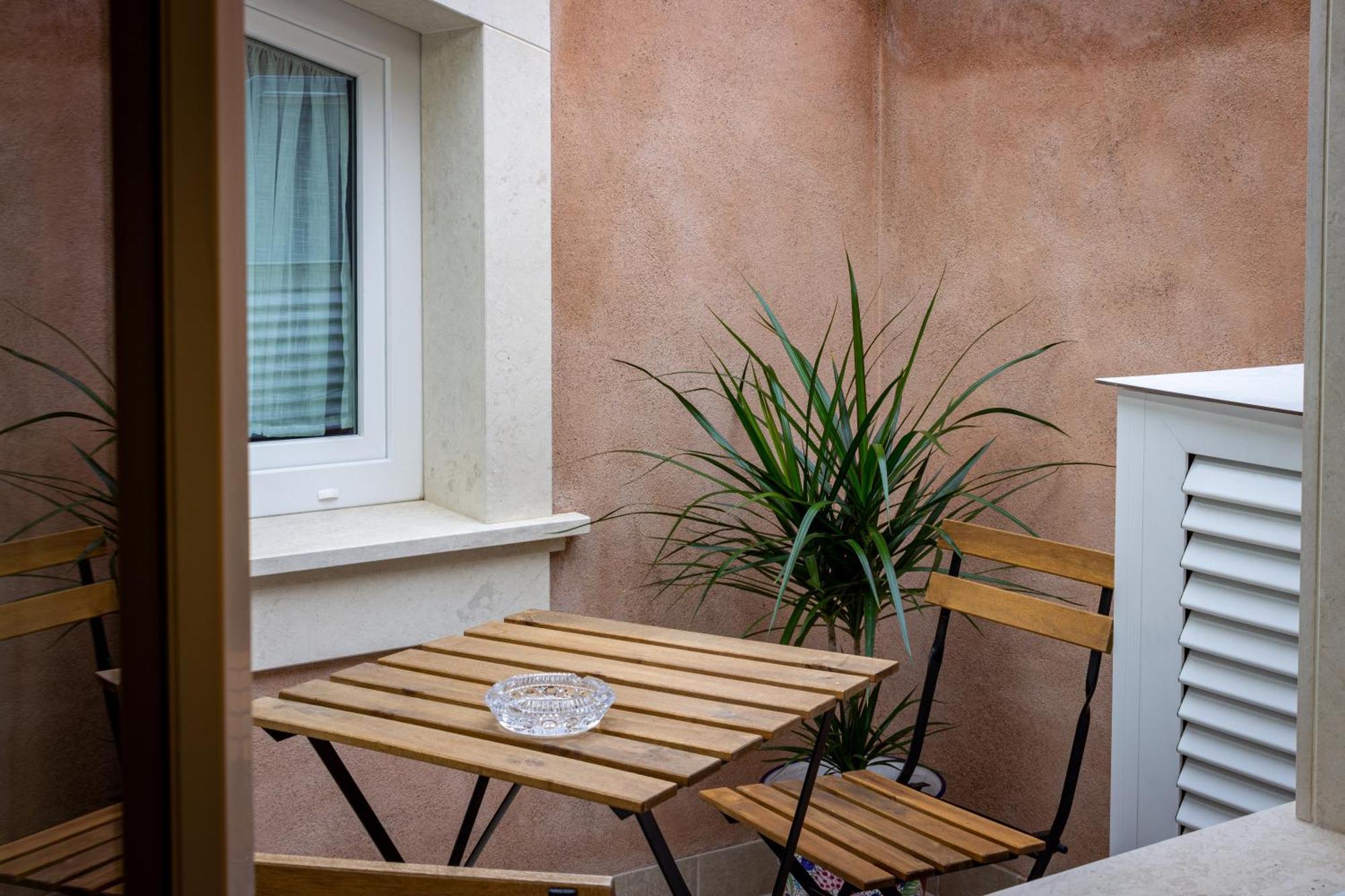 Elorino Chic&Relax Apartment Rosolini Exterior photo